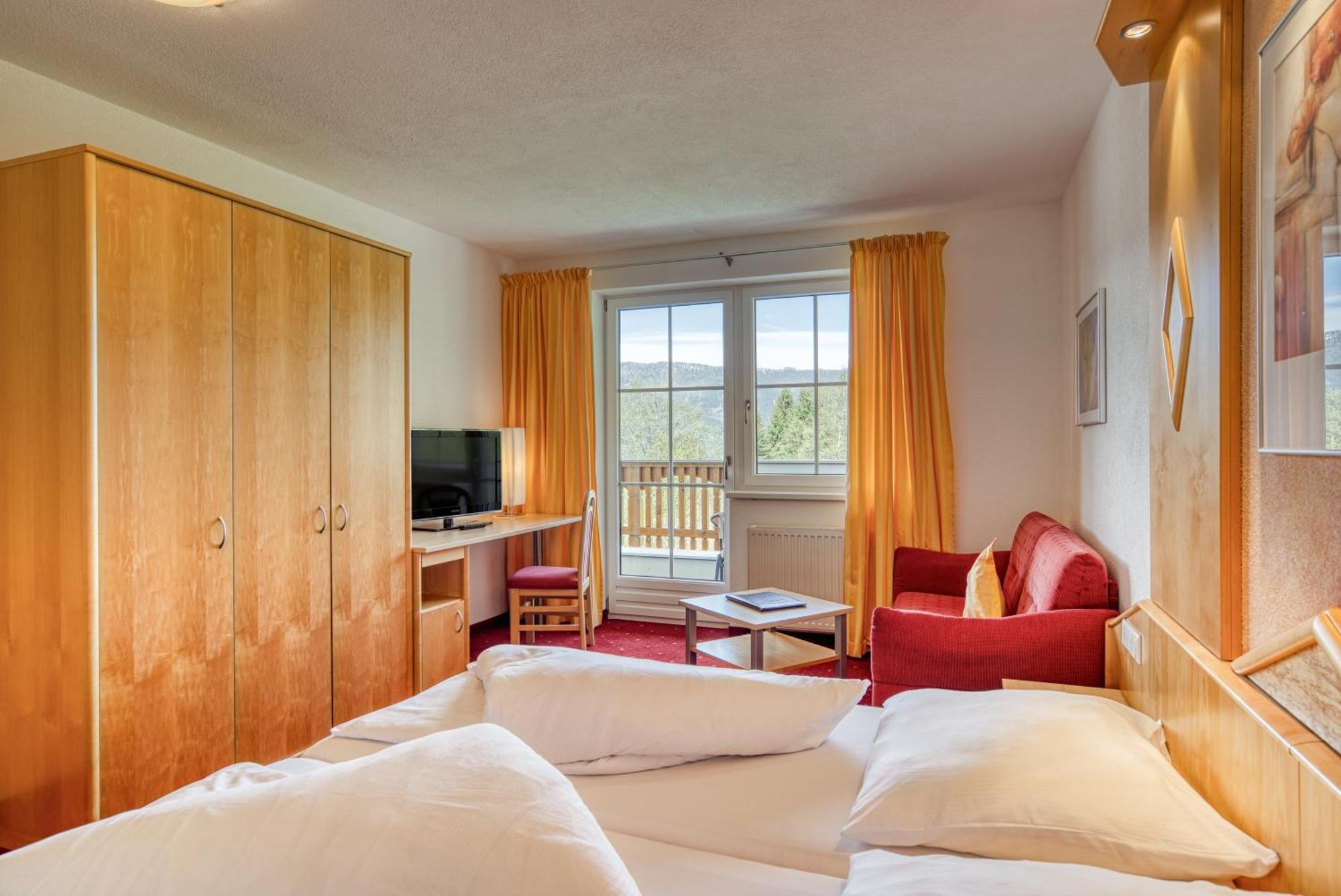 Hotel Alpen-Royal Jerzens Ngoại thất bức ảnh