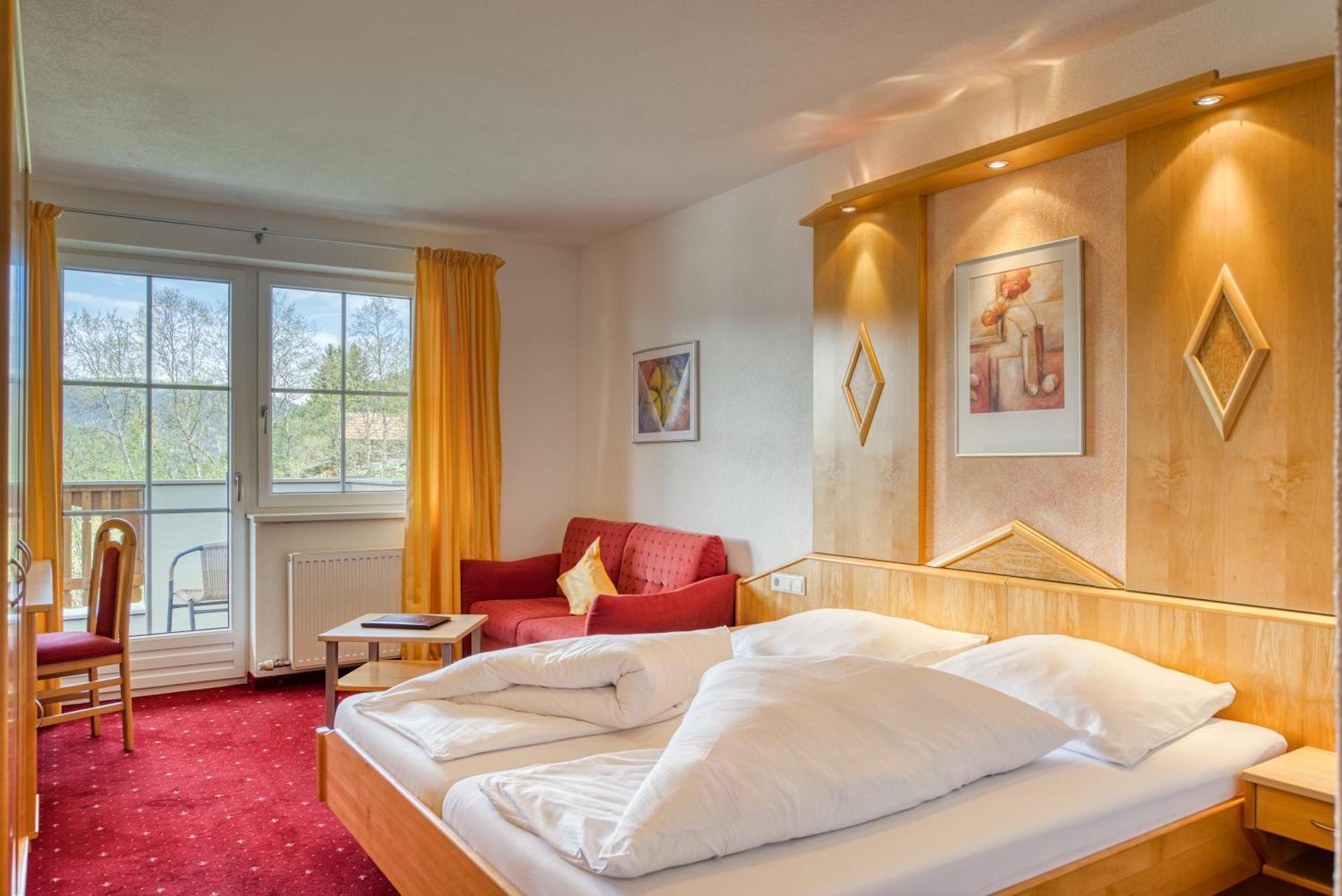 Hotel Alpen-Royal Jerzens Ngoại thất bức ảnh