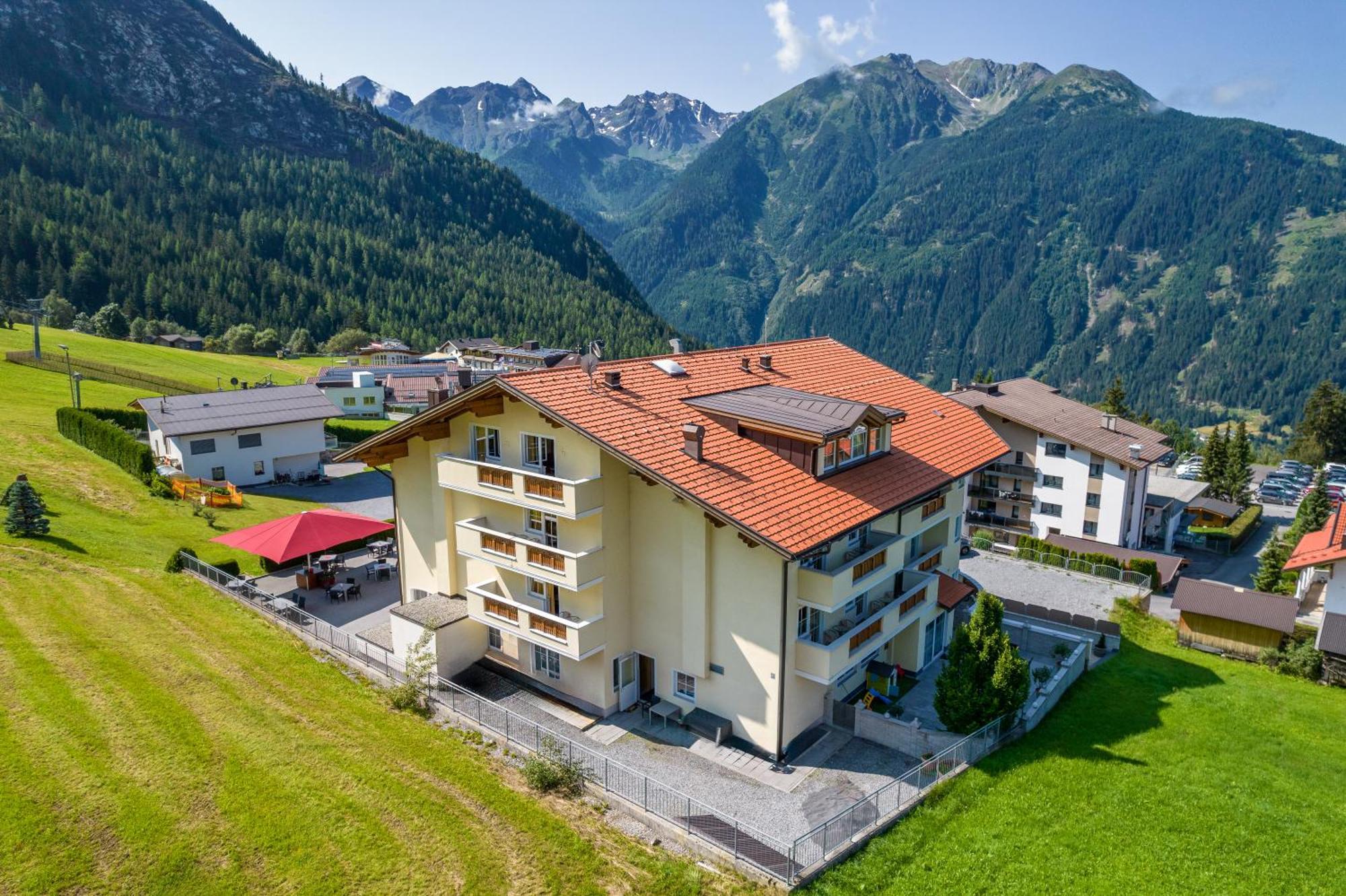 Hotel Alpen-Royal Jerzens Ngoại thất bức ảnh