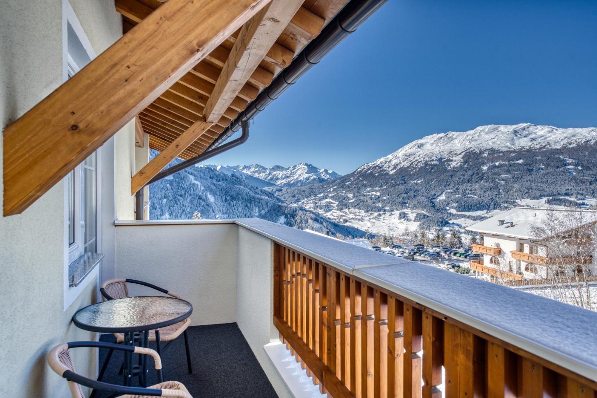 Hotel Alpen-Royal Jerzens Ngoại thất bức ảnh