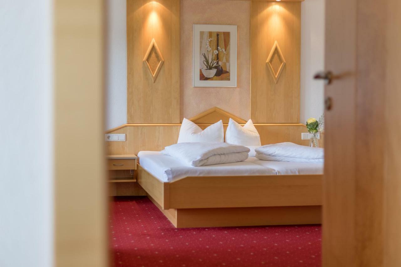 Hotel Alpen-Royal Jerzens Ngoại thất bức ảnh